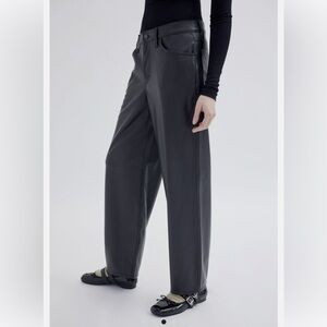 Levi’s Premium Baggy Dad Faux‎ Leather Pants Black Size 27